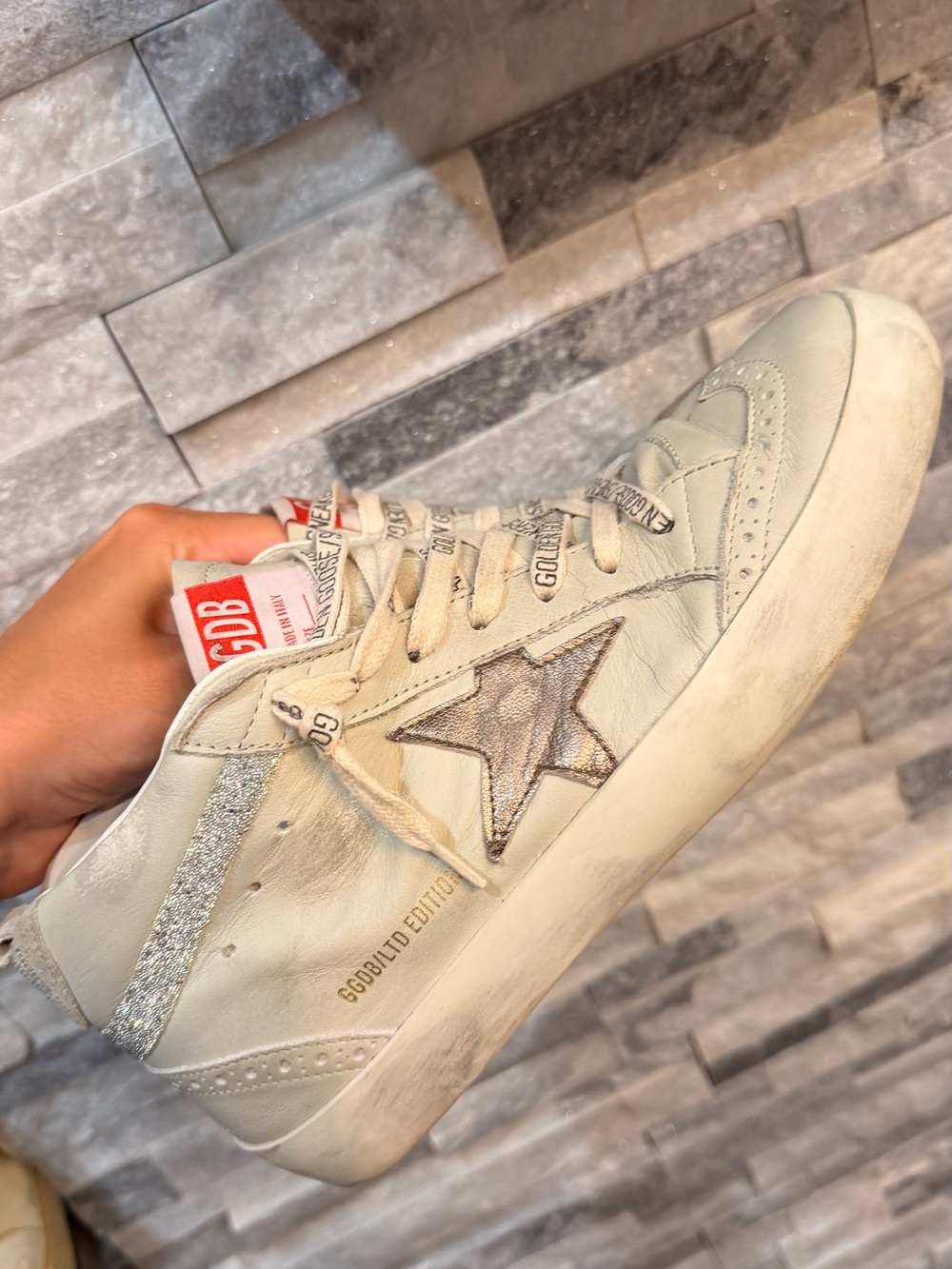 Womens golden goose White Leather Star Accent Sneakers - Style size 39